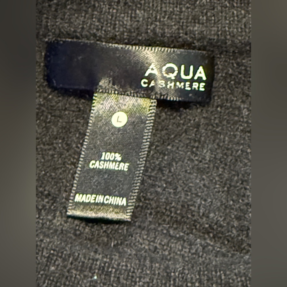 Aqua Cashmere Women’s L Black Asymmetrical Side Slit Sweater Quiet Luxury - Picture 7 of 16